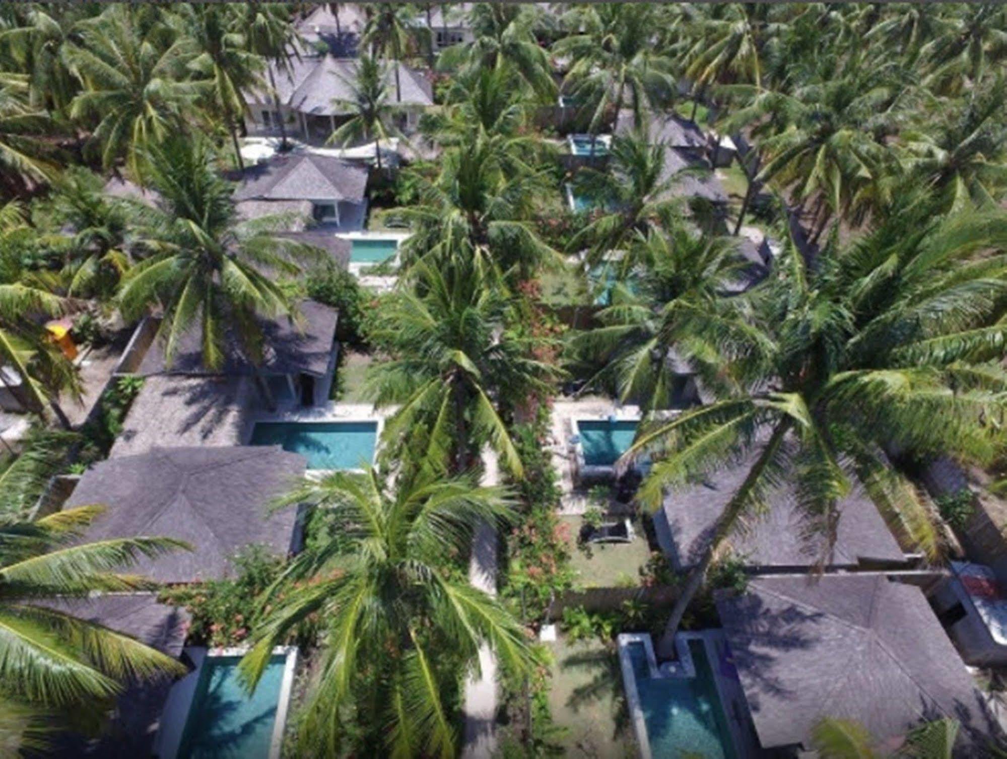 Sunset Palms Resort Quần đảo Gili Ngoại thất bức ảnh